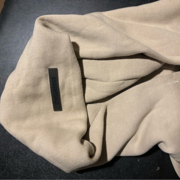 Fear of god essentials - Picture 2 of 6